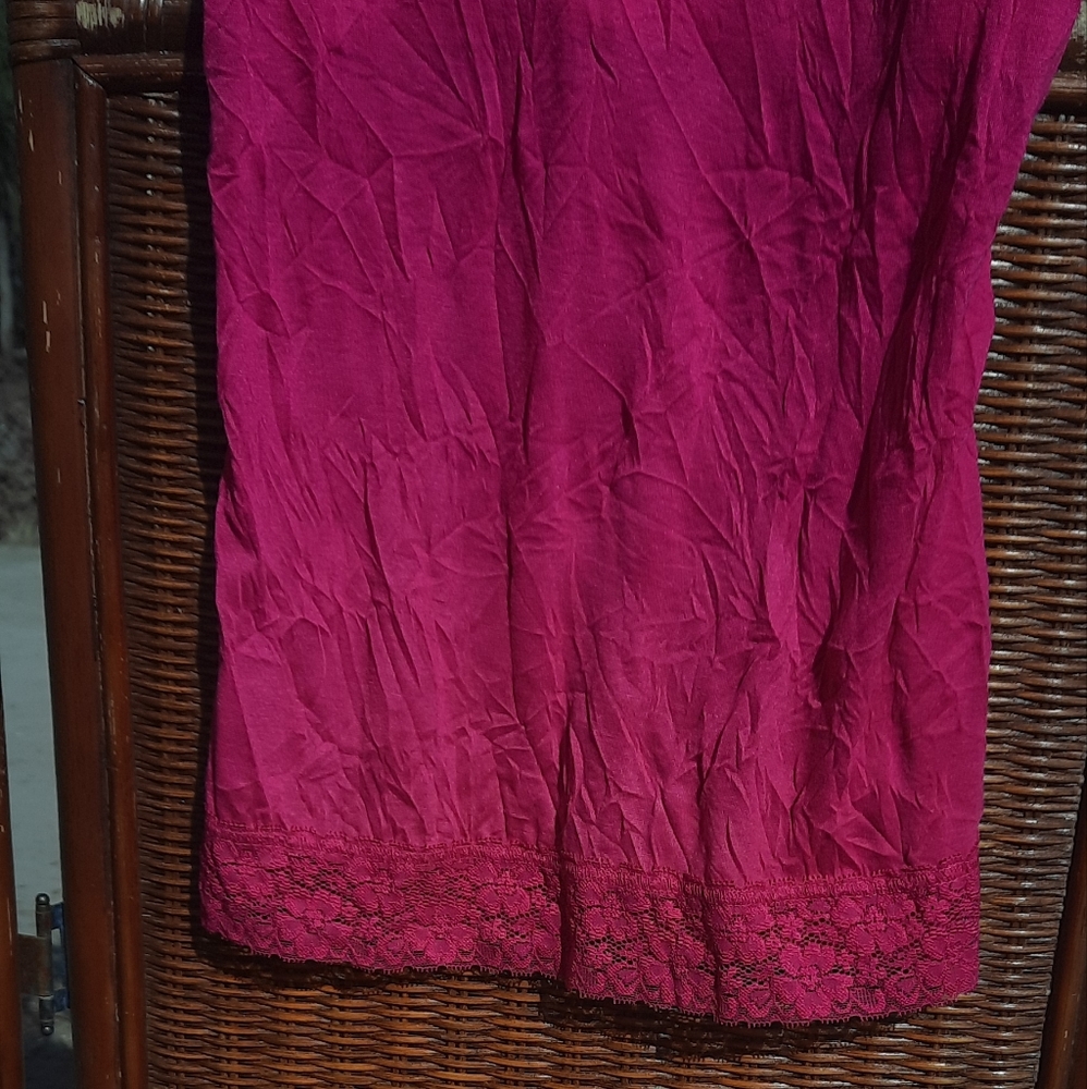 🍀3/15 Currant Pink Lace Tank Top - Picture 5 of 6